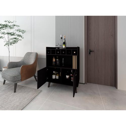 Bar Vanez, Wengue y Fresno Europeo, con espacio para organizar licores