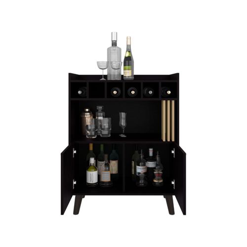 Bar Vanez, Wengue y Fresno Europeo, con espacio para organizar licores